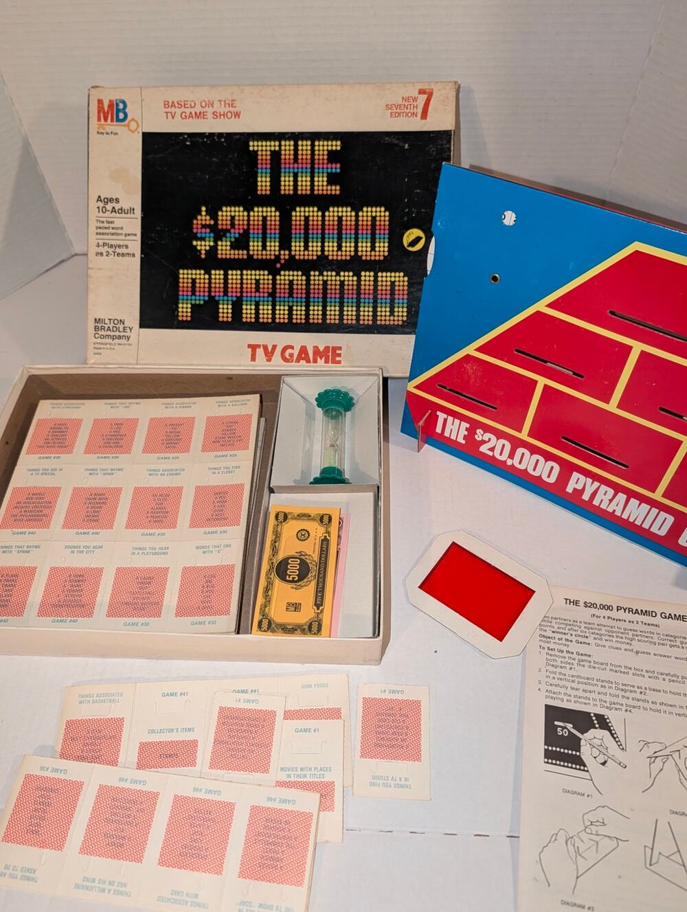 Vintage The 20,000 Pyramid Game New 7th Edition MB Ages 10-Adult Complete NICE